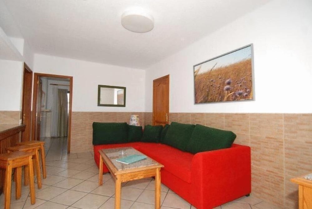 Apartamentos Acuario Sol — Hotel rooms in Puerto del Carmen, Canary Islands