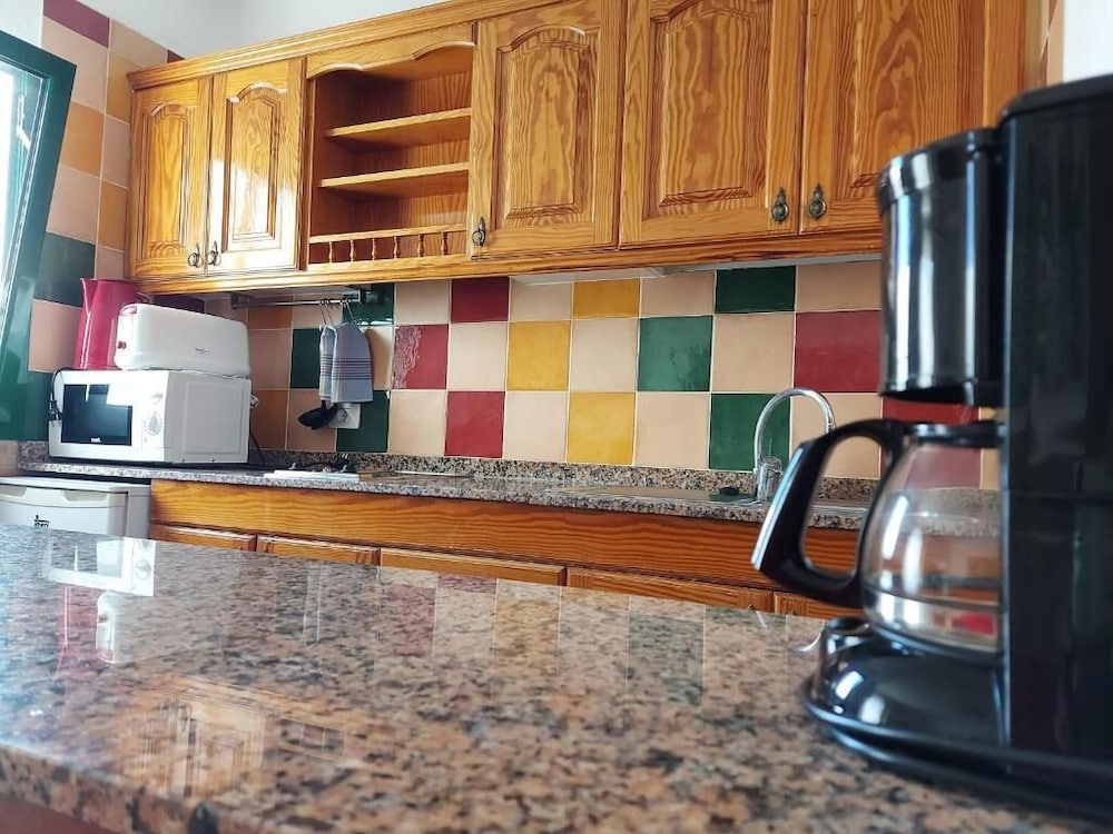 Apartamentos Acuario Sol — Hotel rooms in Puerto del Carmen, Canary Islands