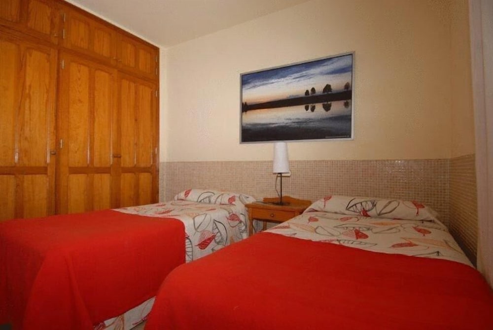 Apartamentos Acuario Sol — Hotel rooms in Puerto del Carmen, Canary Islands