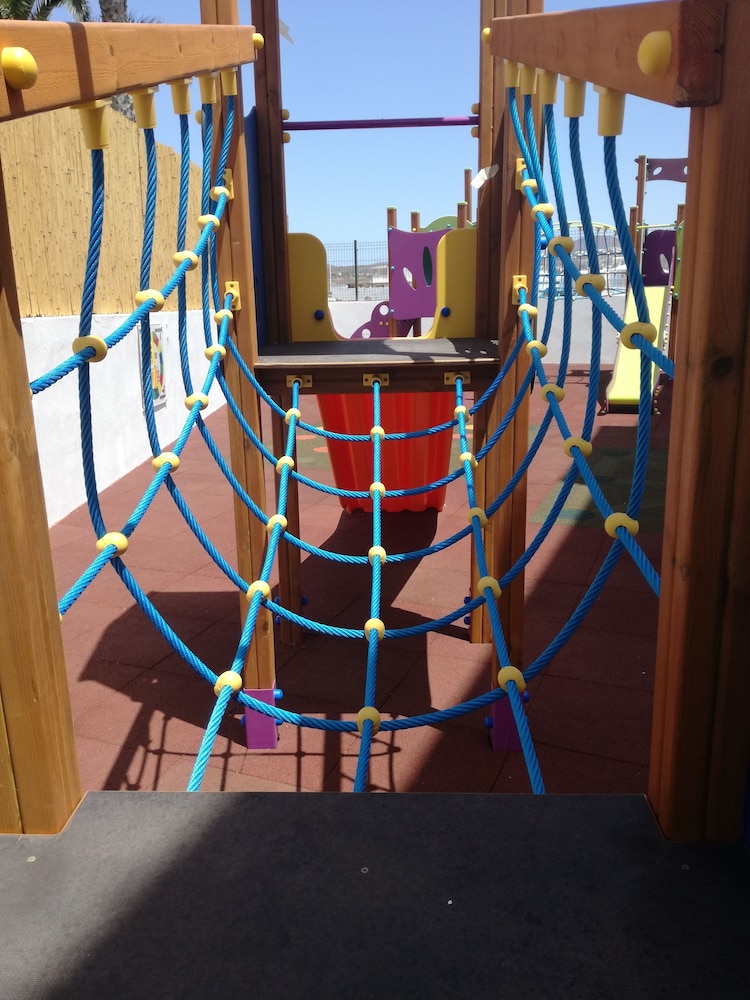 Apartamentos Acuario Sol — Attractions for children in Puerto del Carmen, Canary Islands