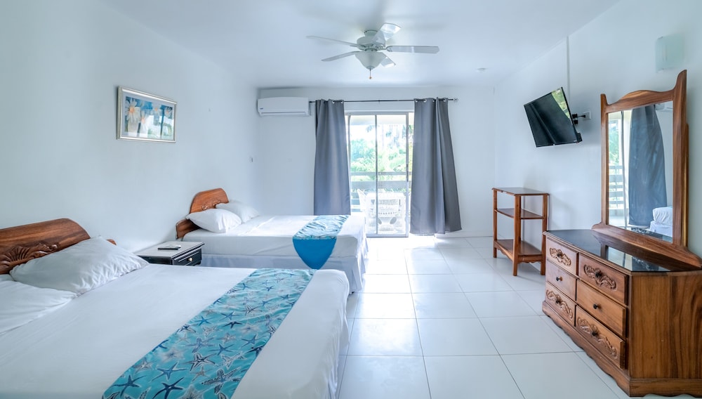 Negril Beach Club — Hotel rooms in Negril