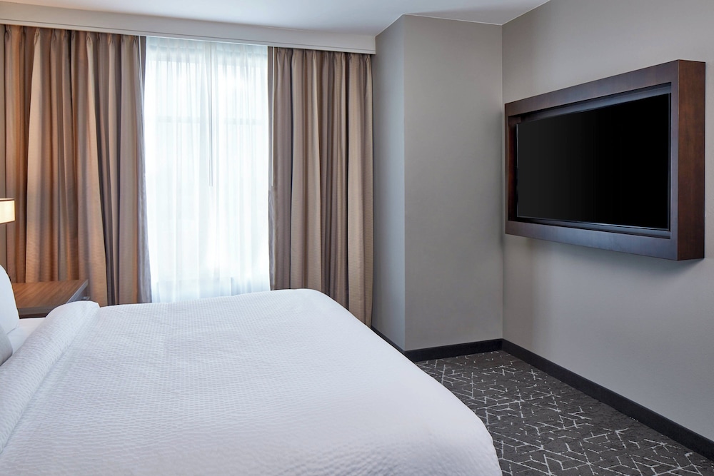 Residence Inn by Marriott Nashville Downtown/Convention Center — Hotel rooms in Nashville, Tennessee