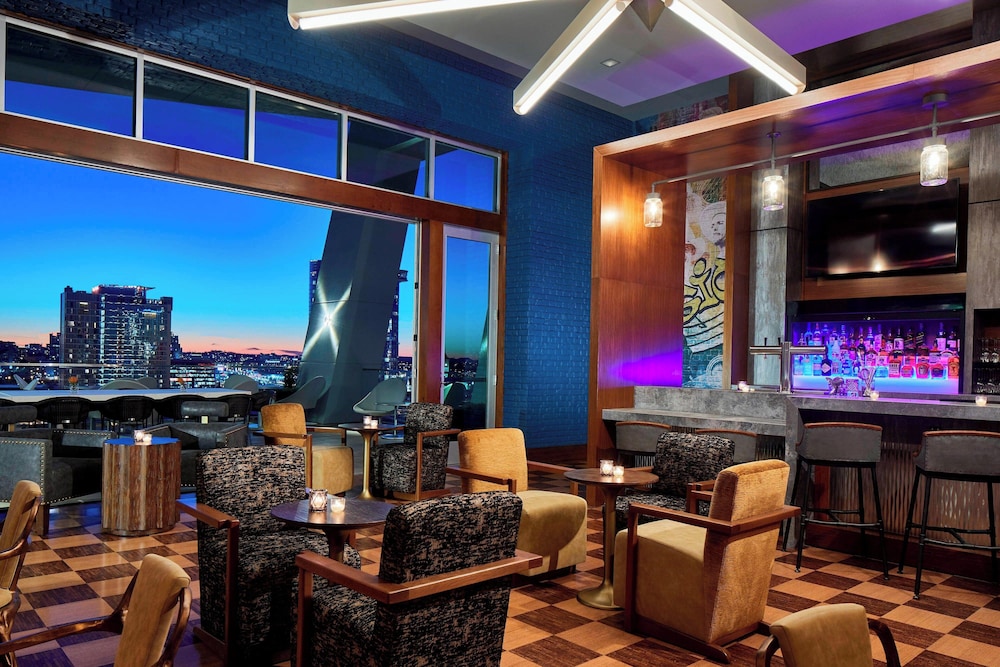 Residence Inn by Marriott Nashville Downtown/Convention Center — Restaurant & bars in Nashville, Tennessee