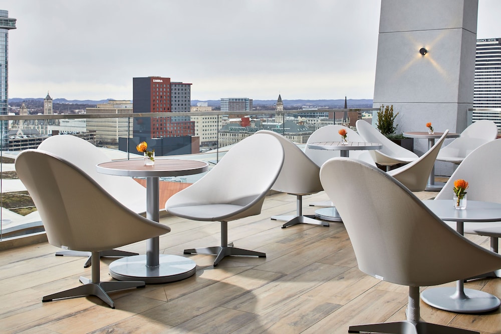 Residence Inn by Marriott Nashville Downtown/Convention Center — Restaurant & bars in Nashville, Tennessee
