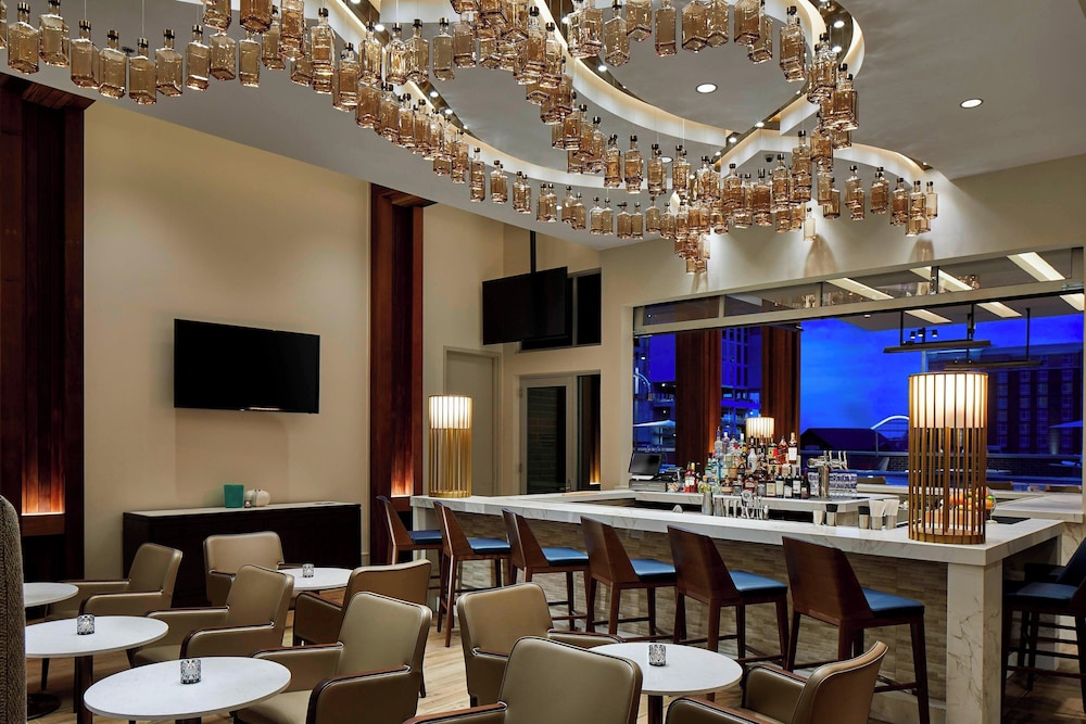 Residence Inn by Marriott Nashville Downtown/Convention Center — Restaurant & bars in Nashville, Tennessee