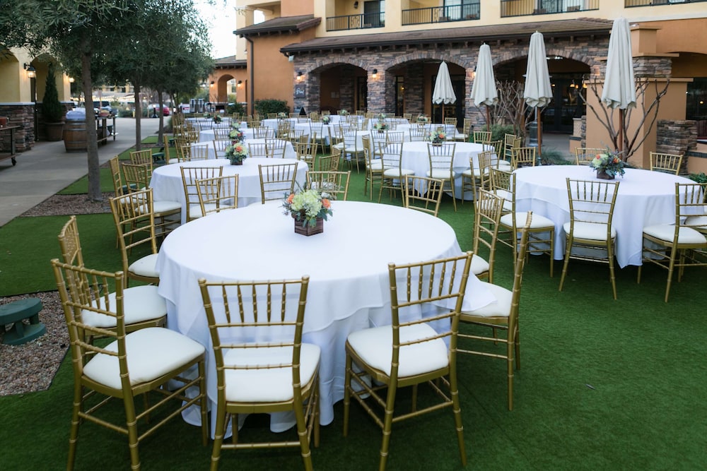 The Meritage Resort and Spa — Hotel building in Napa, California