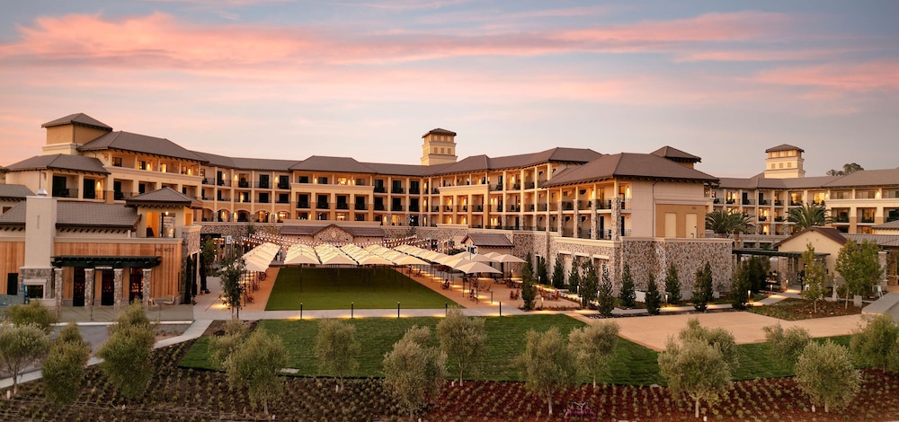 The Meritage Resort and Spa — Hotel building in Napa, California