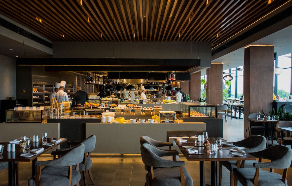 The Kingsbury Colombo — Restaurant & bars in Colombo, Western Province