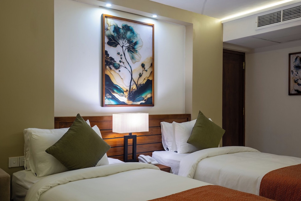 Pegasus Reef - A Beach Resort in Colombo — Hotel rooms in Wattala, Western Province
