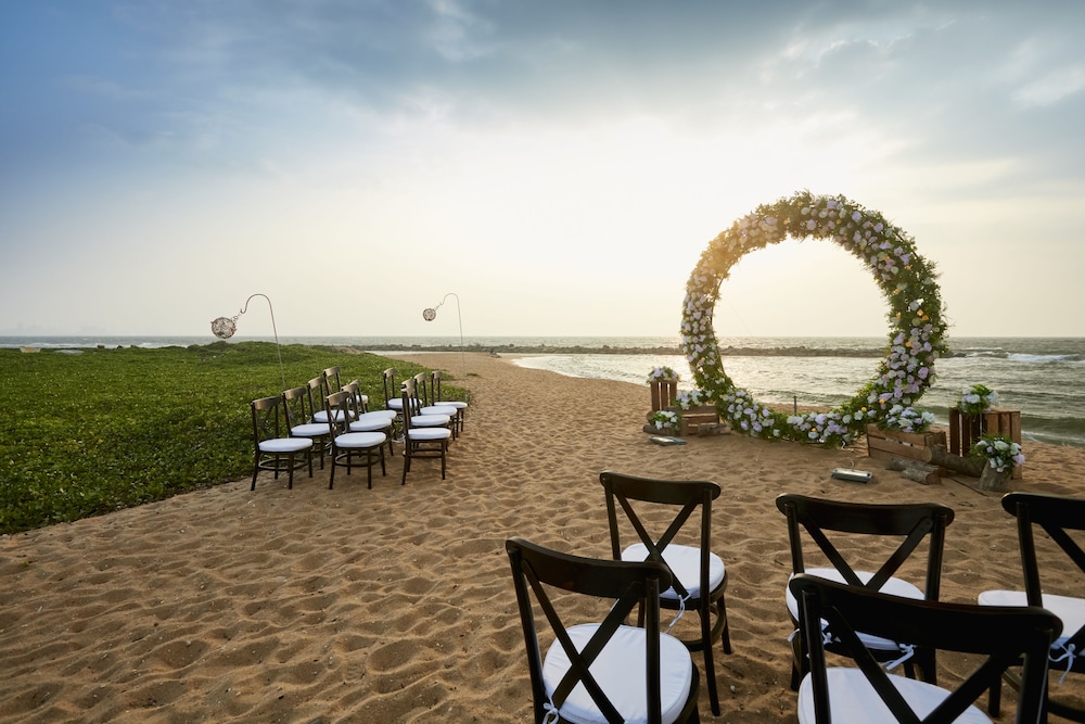 Pegasus Reef - A Beach Resort in Colombo — Beach in Wattala, Western Province