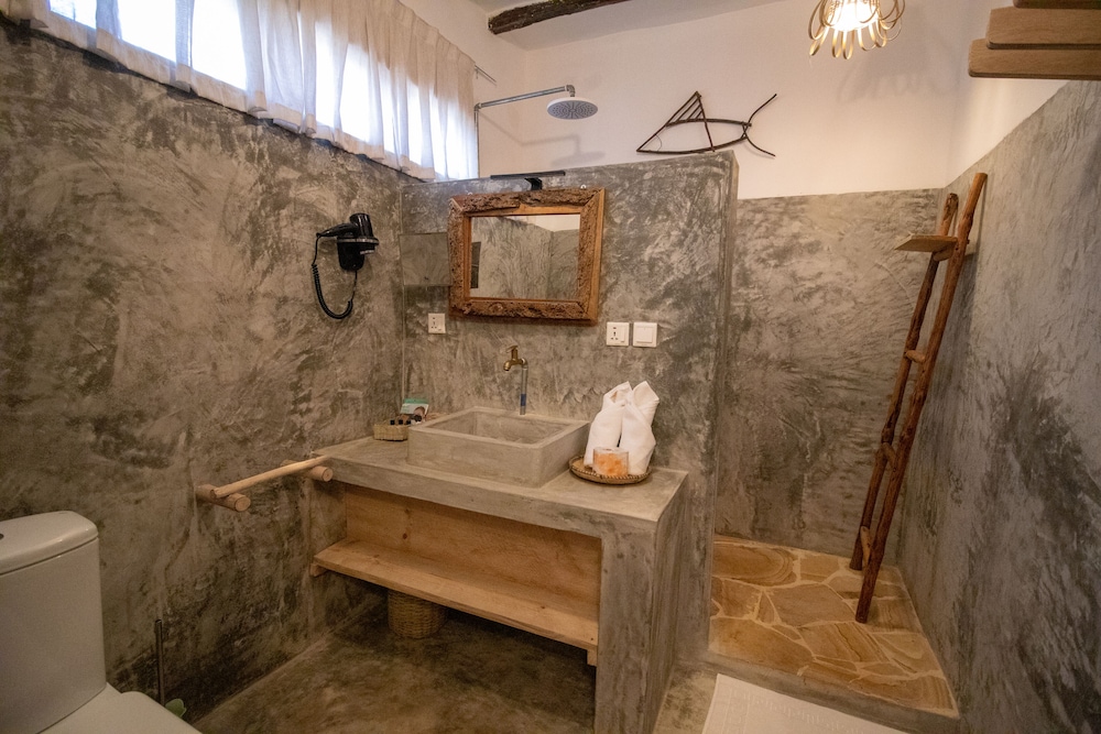 Nest Style Beach Hotel Zanzibar — Hotel rooms in Makunduchi, Zanzibar South