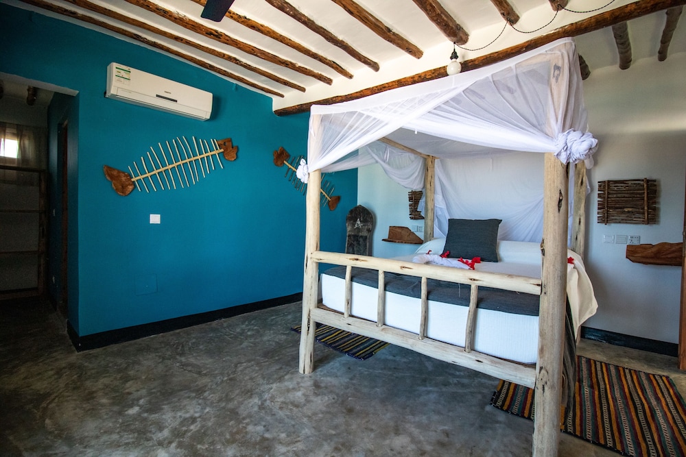 Nest Style Beach Hotel Zanzibar — Hotel rooms in Makunduchi, Zanzibar South