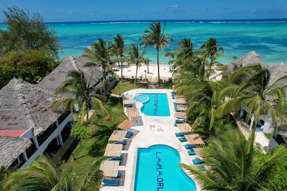 Nest Style Beach Hotel Zanzibar — Main photo in Makunduchi, Zanzibar South