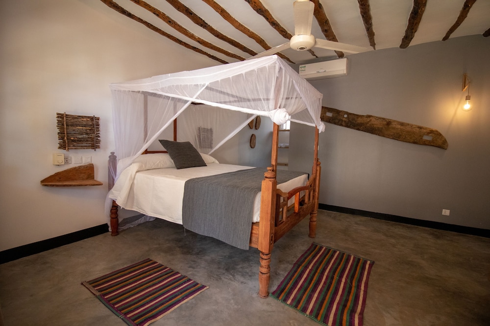 Nest Style Beach Hotel Zanzibar — Hotel rooms in Makunduchi, Zanzibar South