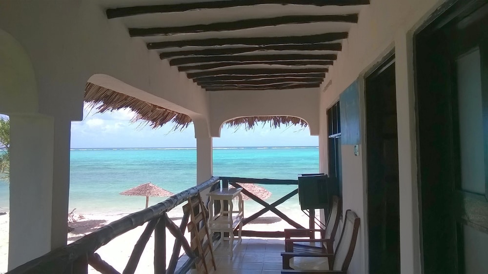 Nest Style Beach Hotel Zanzibar — Beach in Makunduchi, Zanzibar South