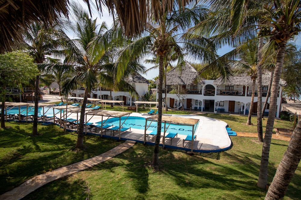 Nest Style Beach Hotel Zanzibar — Swimming pool in Makunduchi, Zanzibar South