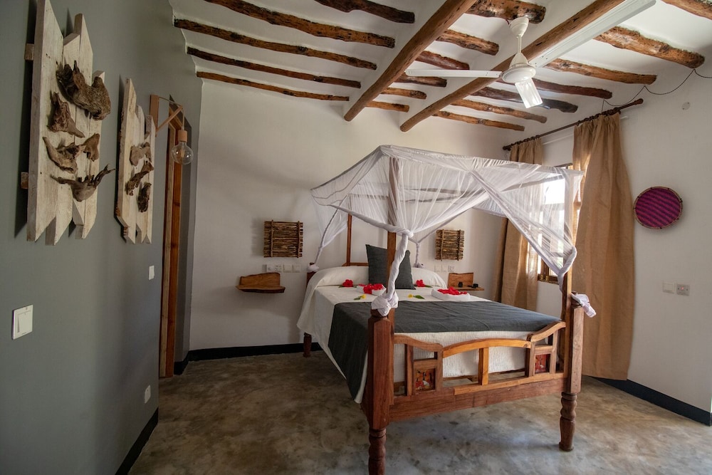 Nest Style Beach Hotel Zanzibar — Hotel rooms in Makunduchi, Zanzibar South