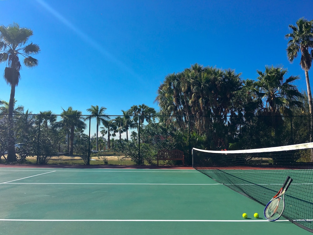Sandyport Beach Resort — Sports & recreation in Nassau, New Providence