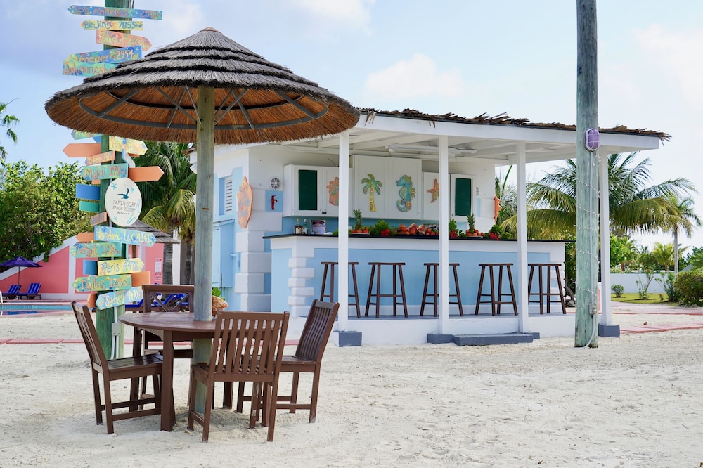 Sandyport Beach Resort — Restaurant & bars in Nassau, New Providence