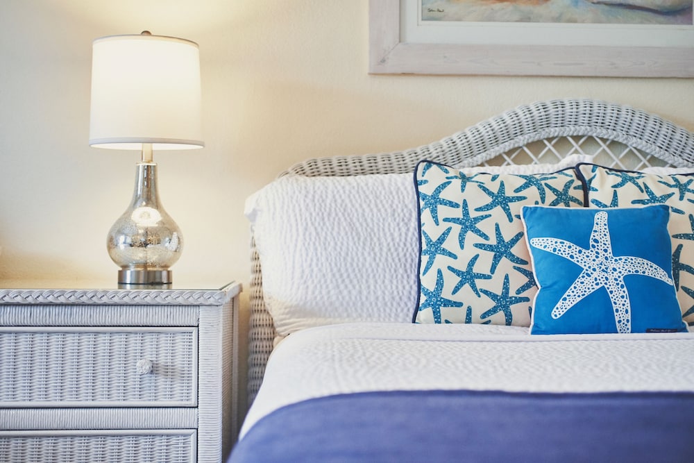 Sandyport Beach Resort — Hotel rooms in Nassau, New Providence