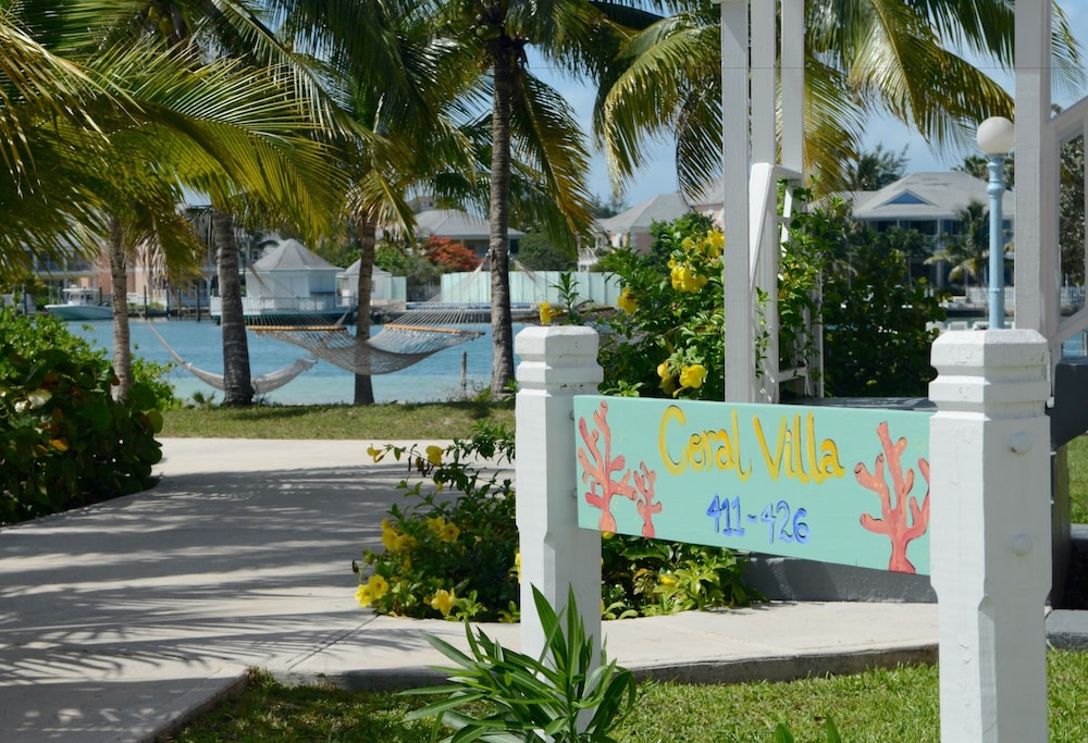 Sandyport Beach Resort — Attractions in the area in Nassau, New Providence