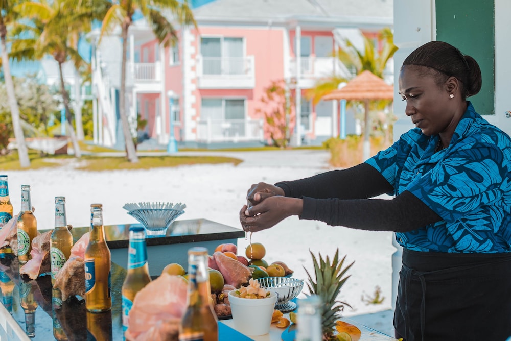 Sandyport Beach Resort — Restaurant & bars in Nassau, New Providence