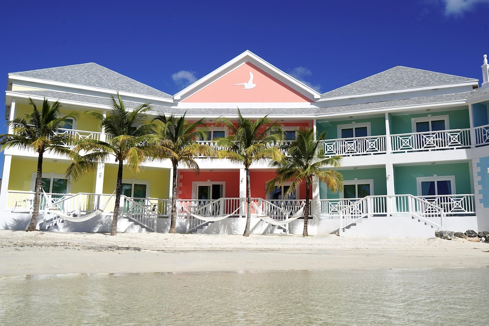 Sandyport Beach Resort — Hotel building in Nassau, New Providence