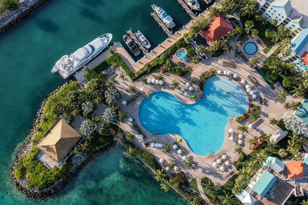 Harborside Resort & Vacation Rentals at Atlantis — Swimming pool in Paradise Island, New Providence