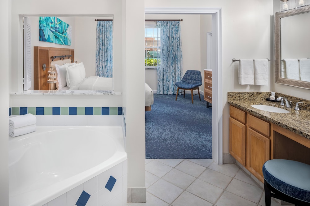 Harborside Resort & Vacation Rentals at Atlantis — Hotel rooms in Paradise Island, New Providence