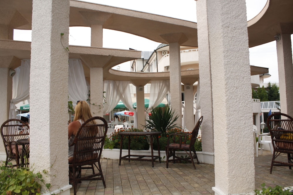 Park Hotel Bellevue — Restaurant & bars in Golden Sands, Varna Region