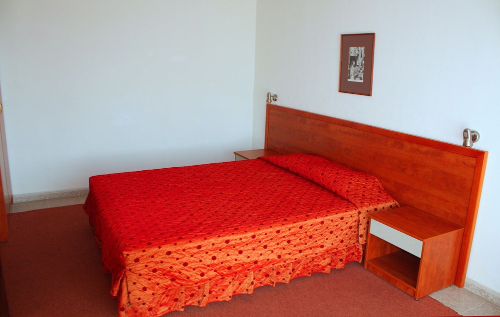 Park Hotel Bellevue — Hotel rooms in Golden Sands, Varna Region