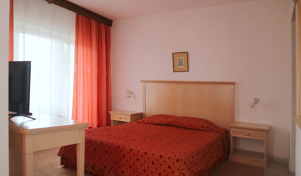 Park Hotel Bellevue — Hotel rooms in Golden Sands, Varna Region