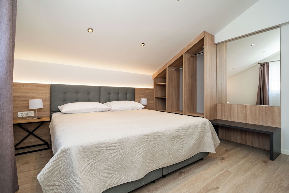 Bacan Serviced Apartments — Hotel rooms in Konavle, Dubrovnik-Neretva