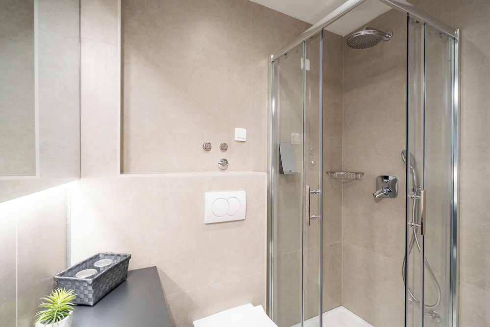 Bacan Serviced Apartments — Hotel rooms in Konavle, Dubrovnik-Neretva