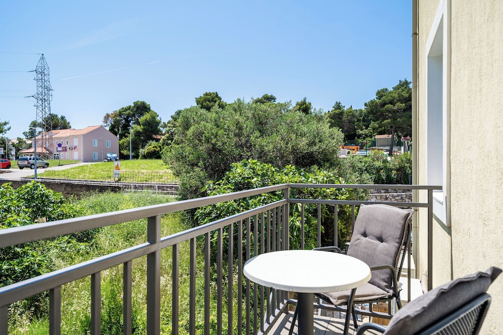 Bacan Serviced Apartments — Hotel building in Konavle, Dubrovnik-Neretva