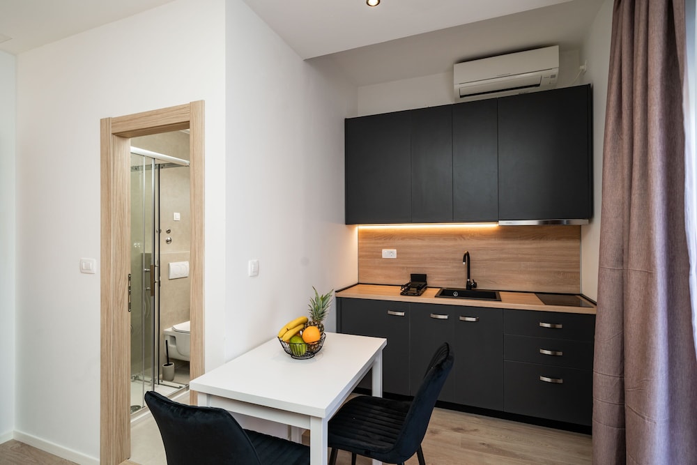 Bacan Serviced Apartments — Hotel rooms in Konavle, Dubrovnik-Neretva