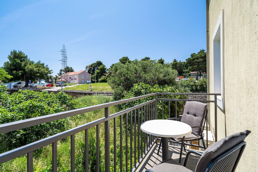 Bacan Serviced Apartments — Hotel building in Konavle, Dubrovnik-Neretva
