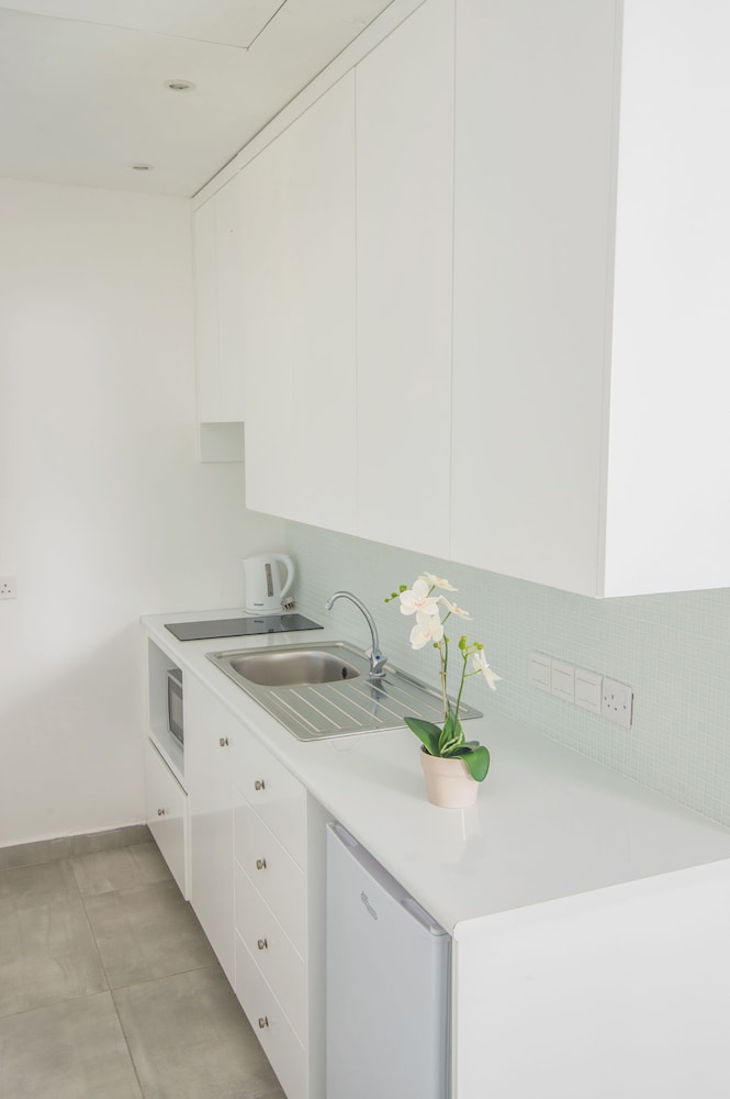 Alva Hotel Apartments — Hotel rooms in Protaras, Famagusta Region