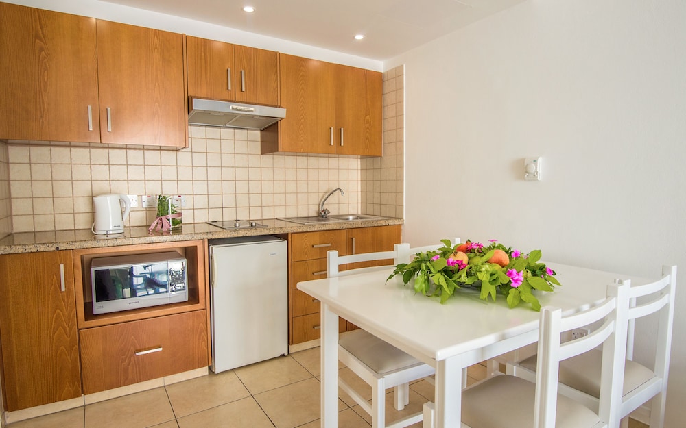 Alva Hotel Apartments — Hotel rooms in Protaras, Famagusta Region