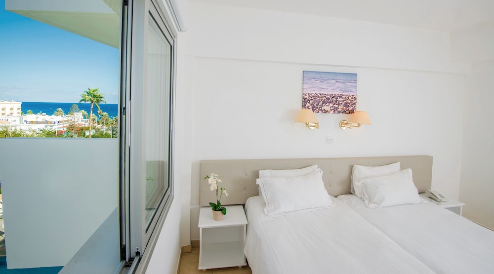 Alva Hotel Apartments — Hotel rooms in Protaras, Famagusta Region