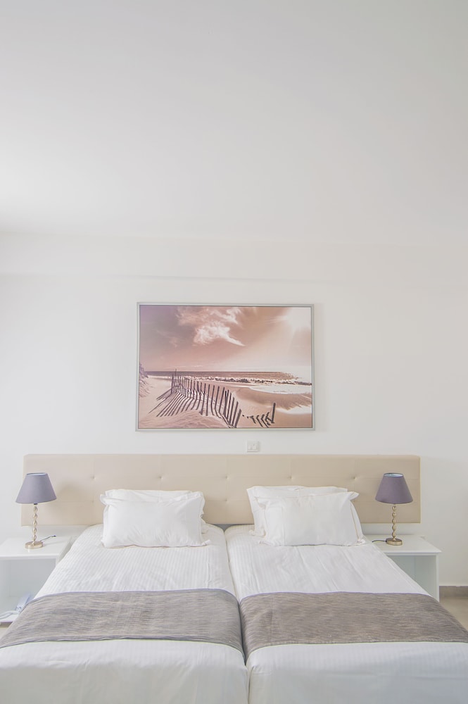 Alva Hotel Apartments — Hotel rooms in Protaras, Famagusta Region