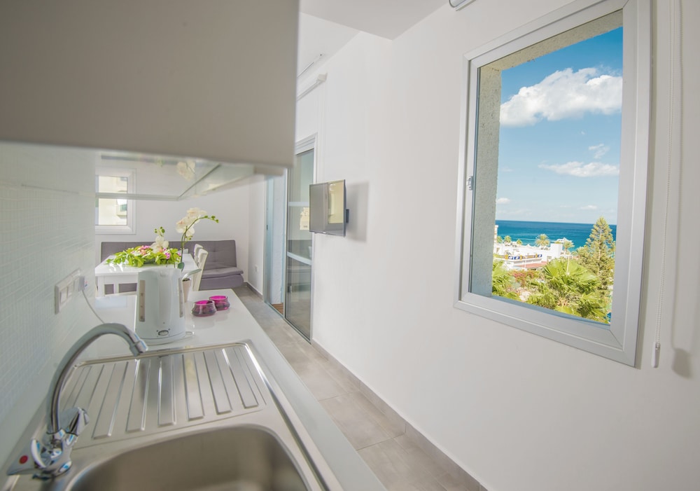 Alva Hotel Apartments — Hotel rooms in Protaras, Famagusta Region