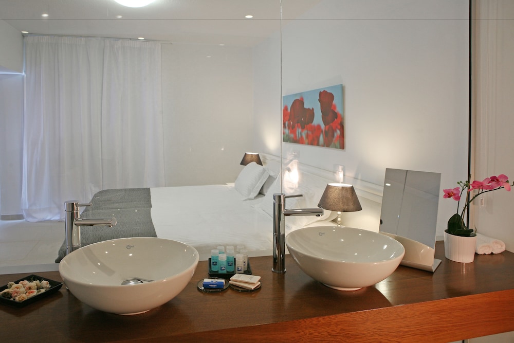 Alva Hotel Apartments — Hotel rooms in Protaras, Famagusta Region