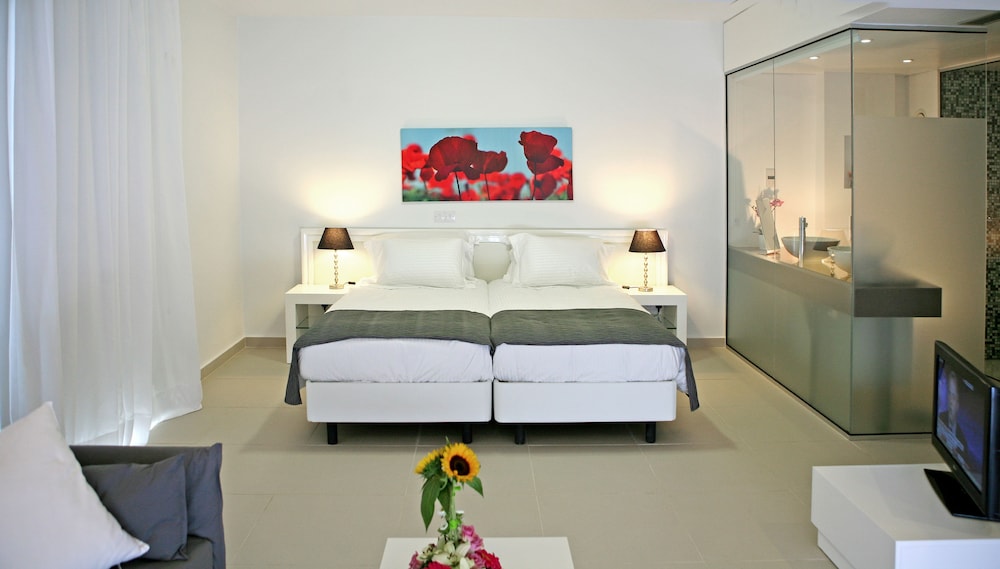 Alva Hotel Apartments — Hotel rooms in Protaras, Famagusta Region