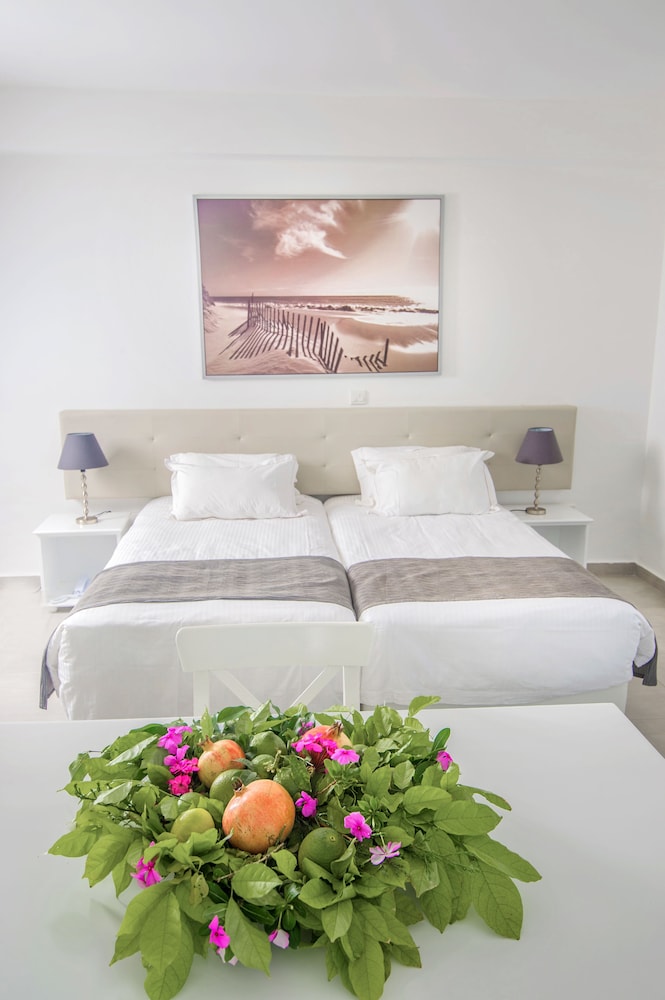 Alva Hotel Apartments — Hotel rooms in Protaras, Famagusta Region
