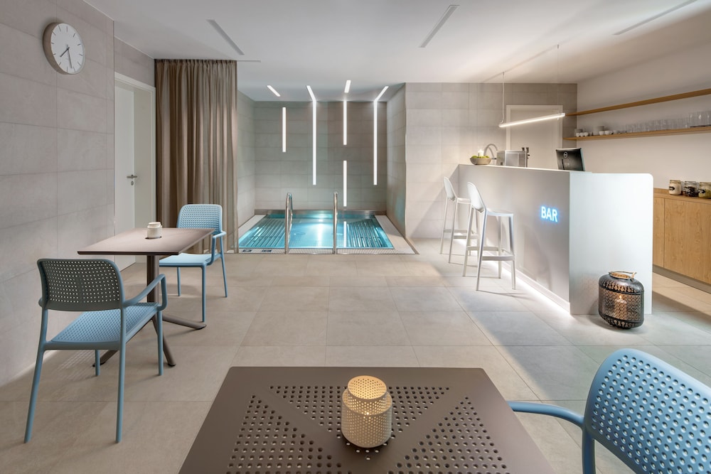 Mamaison Residence Downtown Prague — Spa in Prague, Prague
