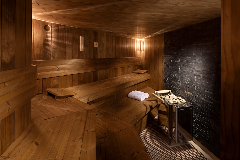 Mamaison Residence Downtown Prague — Spa in Prague, Prague