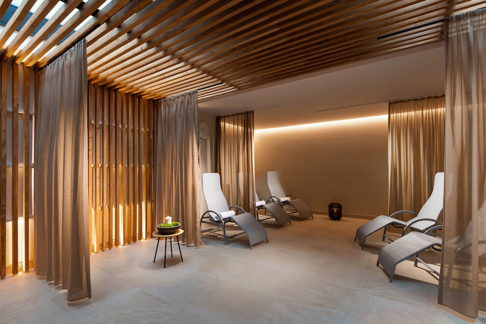 Mamaison Residence Downtown Prague — Spa in Prague, Prague