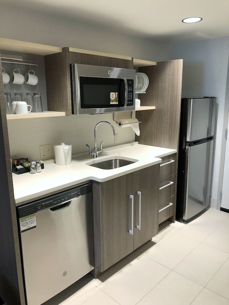 Home2 Suites by Hilton Orlando South Park — Hotel rooms in Orlando, Florida