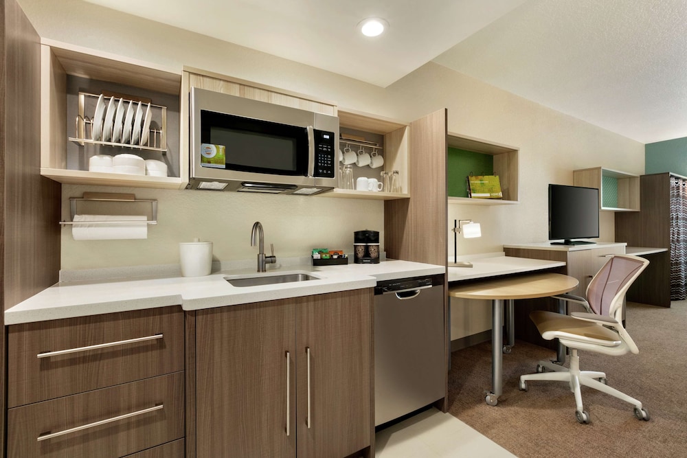 Home2 Suites by Hilton Orlando South Park — Hotel rooms in Orlando, Florida